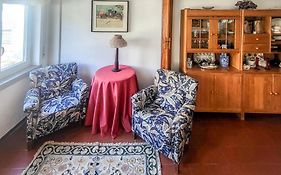 Sunny Cascais Apartment